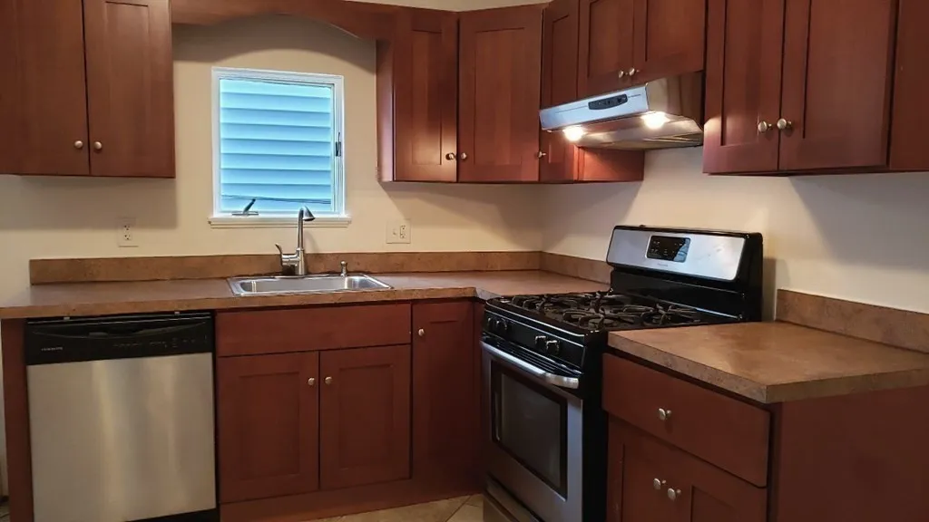 65 Brookline St, Central Square