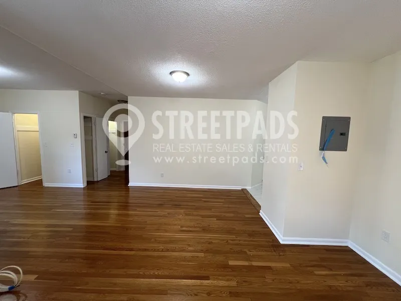 2018 Commonwealth Ave, Brighton