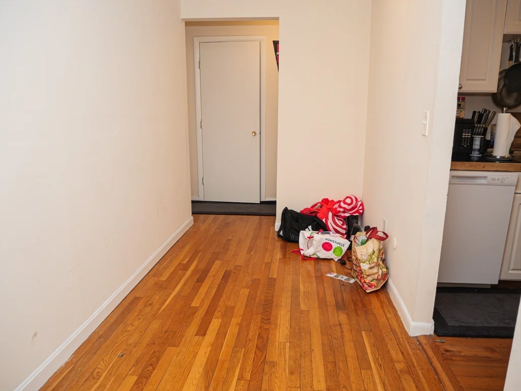 1039 Commonwealth Ave, Allston