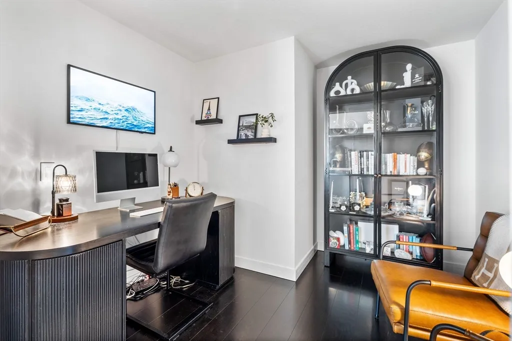 150 Seaport Blvd, Seaport District