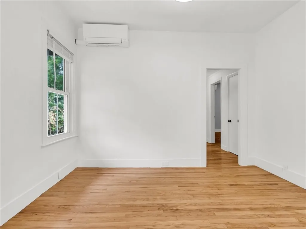 186 Main St, Cochituate