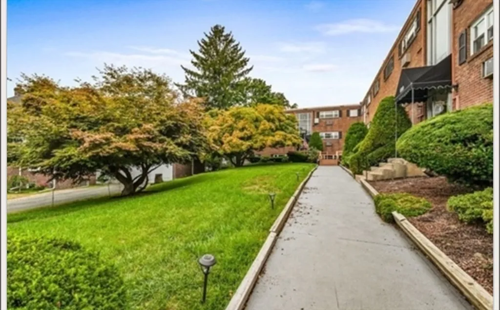 701 Adams St, Dorchester