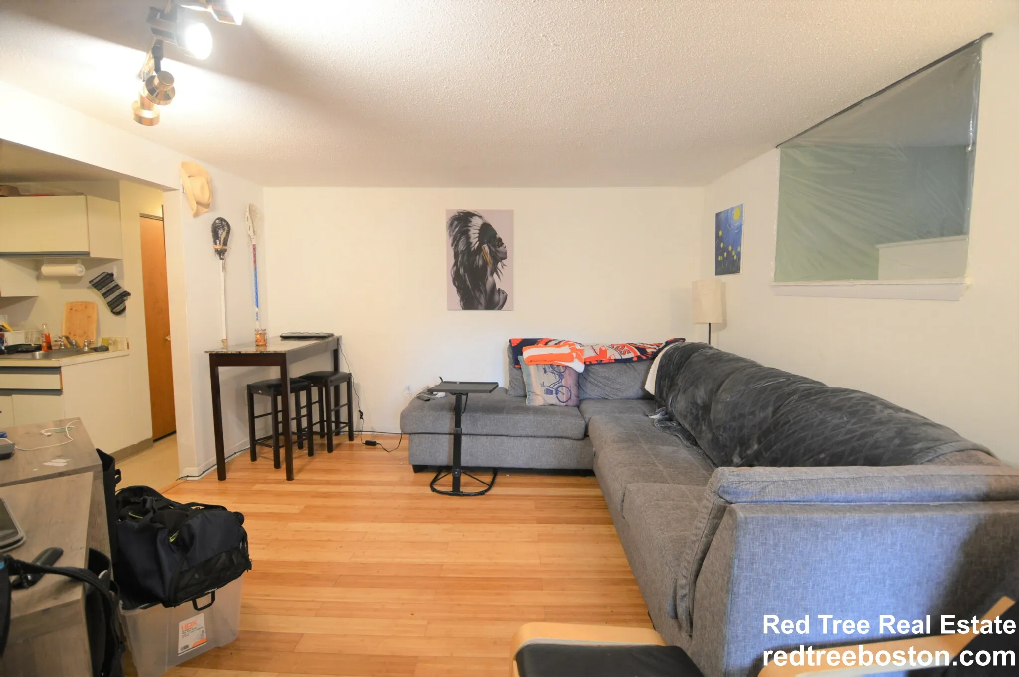 21 Kinross Rd, Brighton