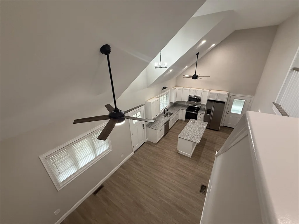 12 Glacier Path, Middleboro