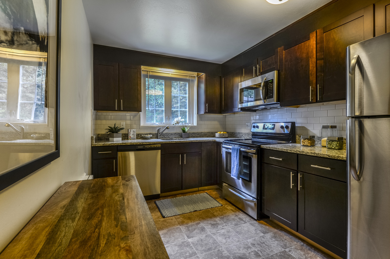 2 bed, 1 bath apartment for rent at 8 Captain Parker Arms Unit 2, Five Fields — photo 2 of 13