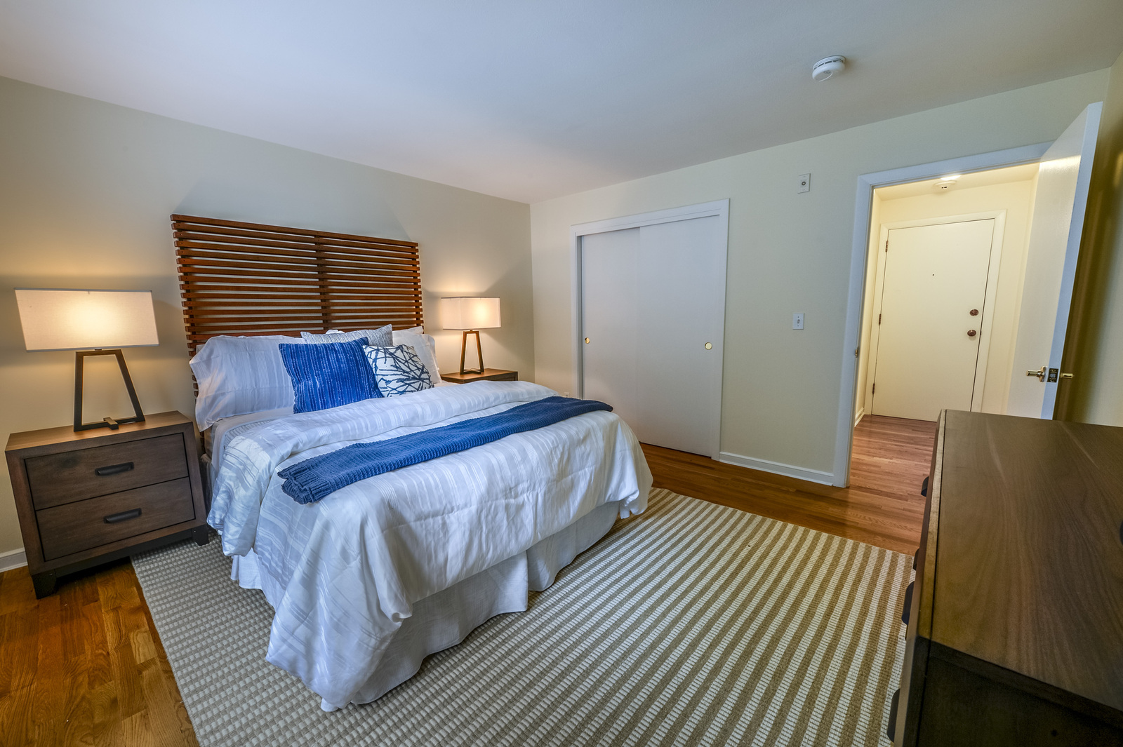 2 bed, 1 bath apartment for rent at 8 Captain Parker Arms Unit 2, Five Fields — photo 4 of 13