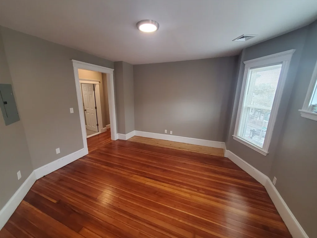 6 Sawyer Ave, Dorchester