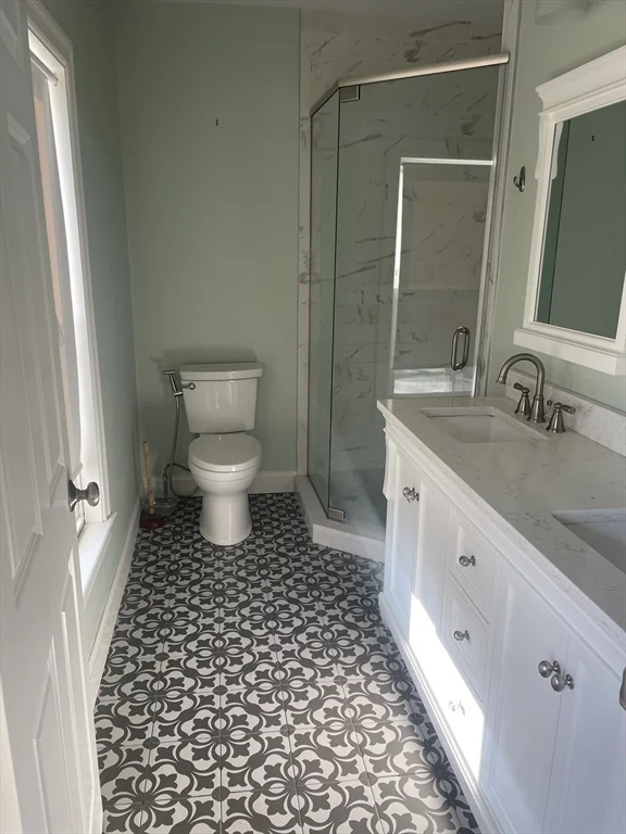 13 Cleveland St, Hyde Park