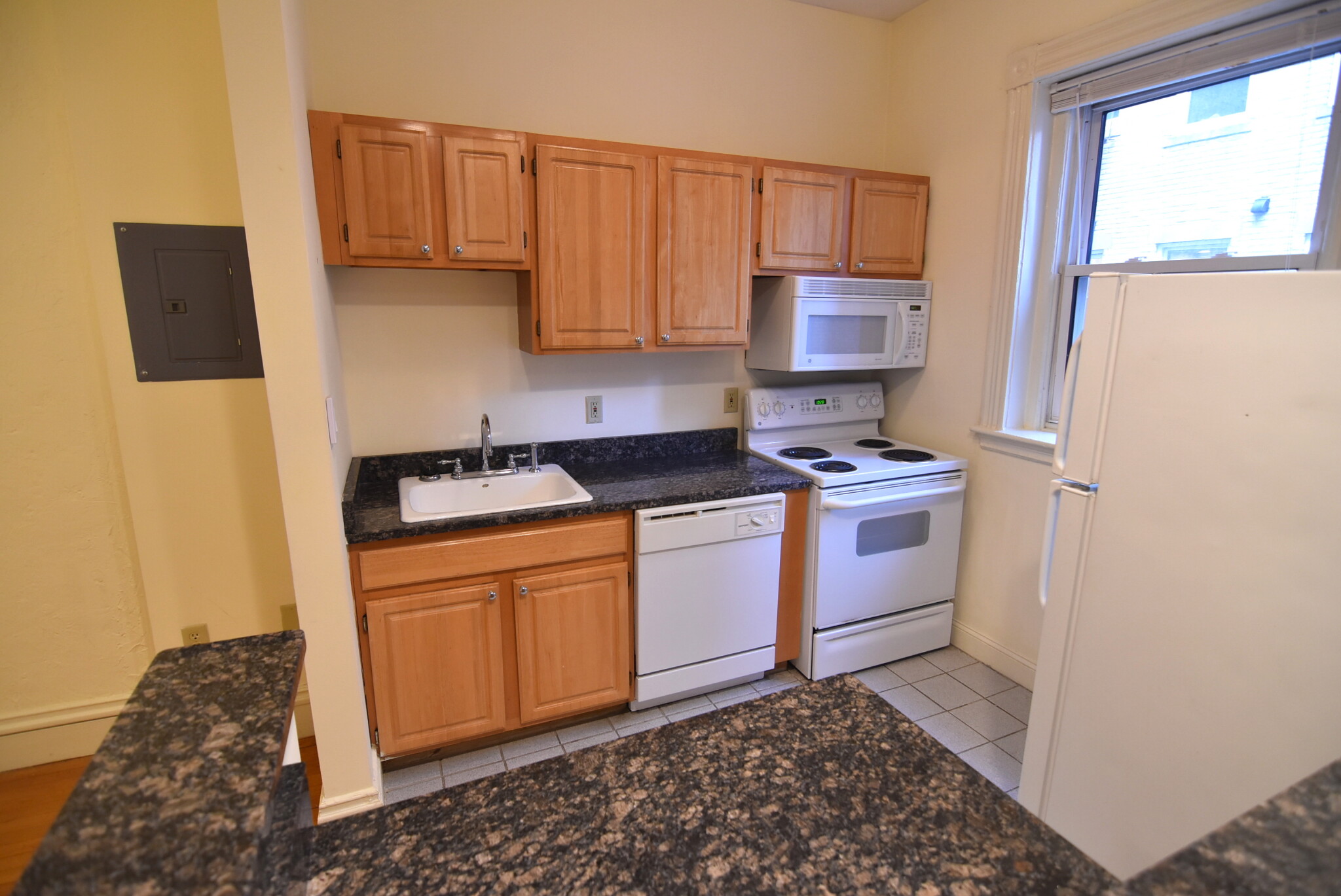 112 Jersey St, Fenway