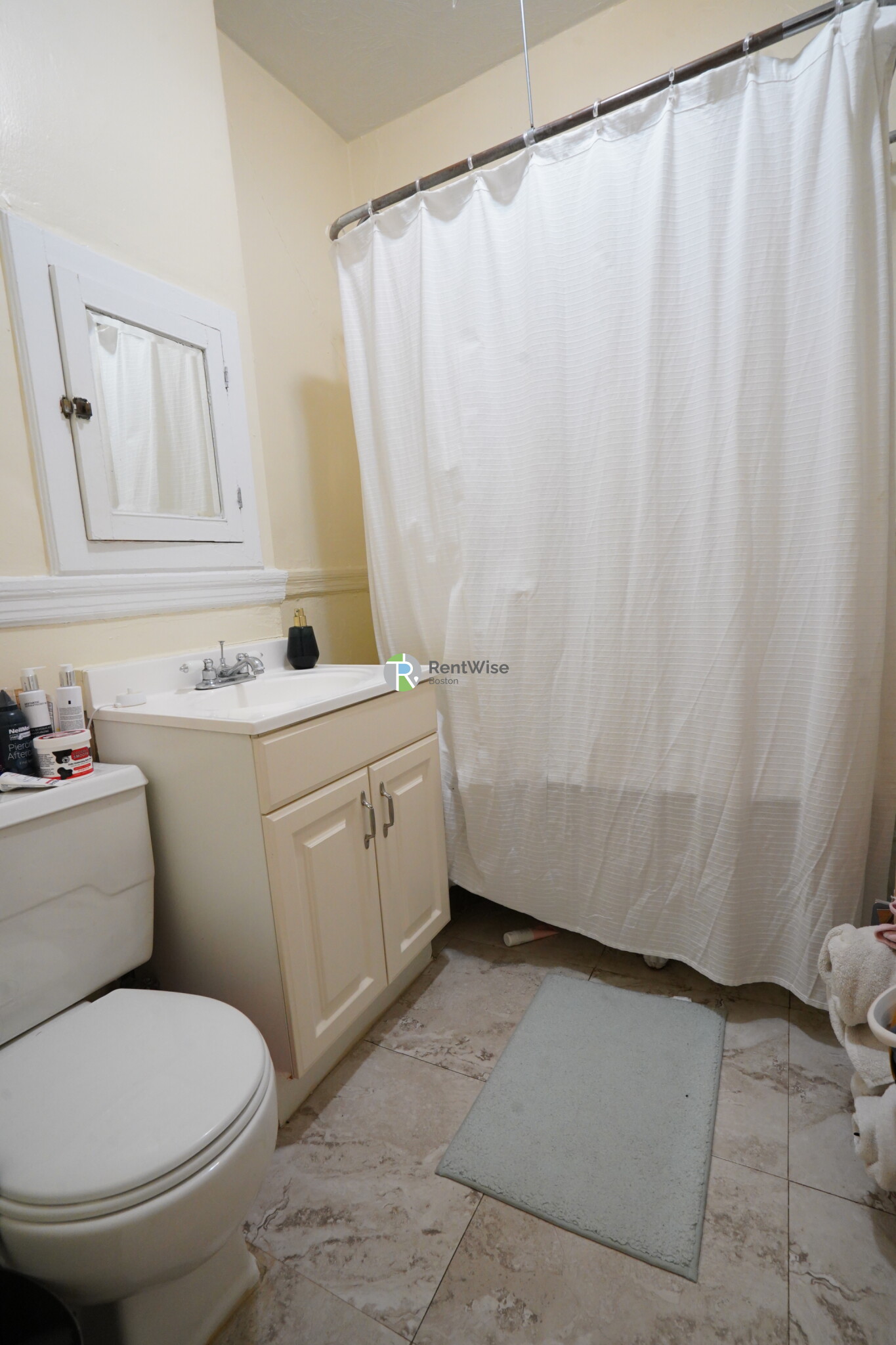 3 Lorraine Ter, Allston