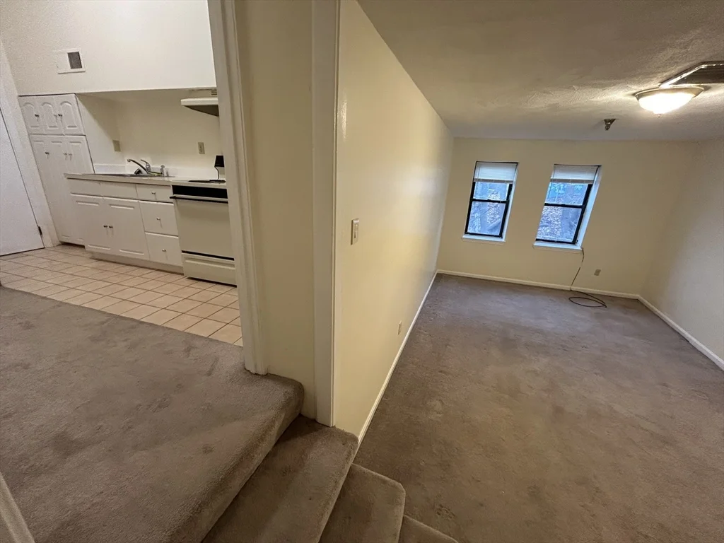 185 Main St, Marlborough