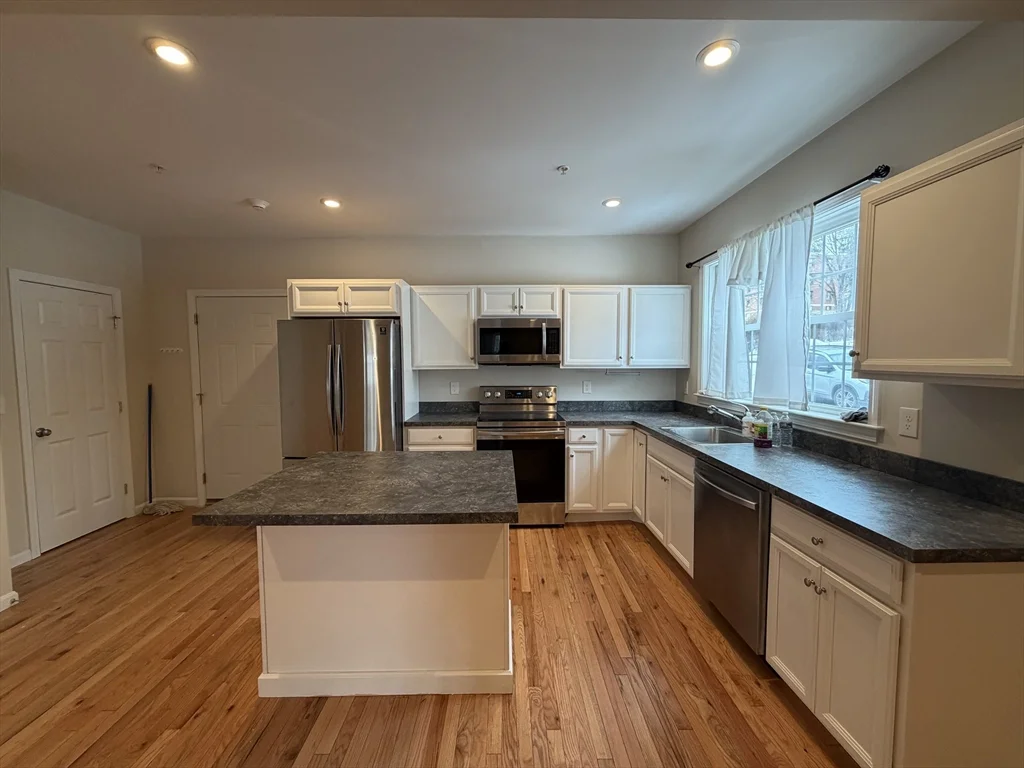 160 Summer St, Haverhill