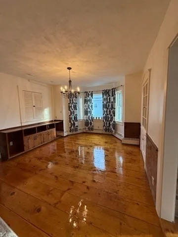 12 Mayhew St, Hopkinton