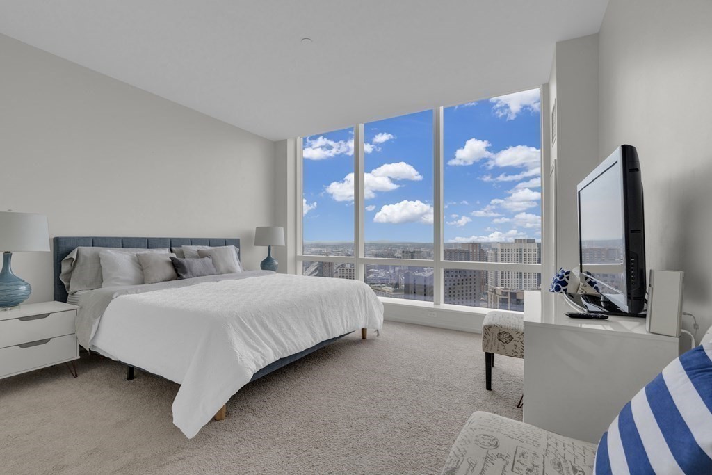 1 Franklin St, Midtown