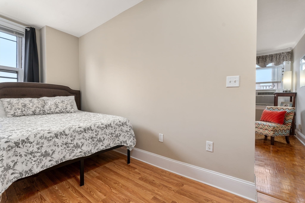 21 Beacon St, Downtown