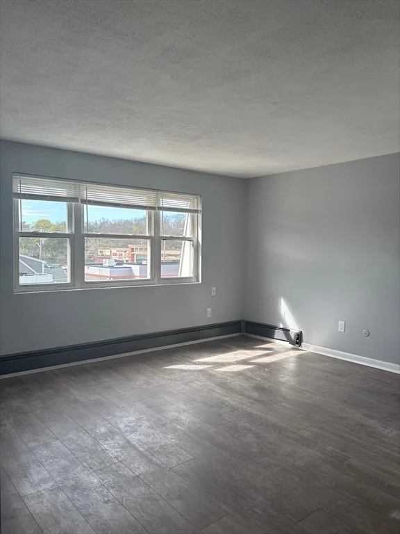 90 Ford St, Lynn