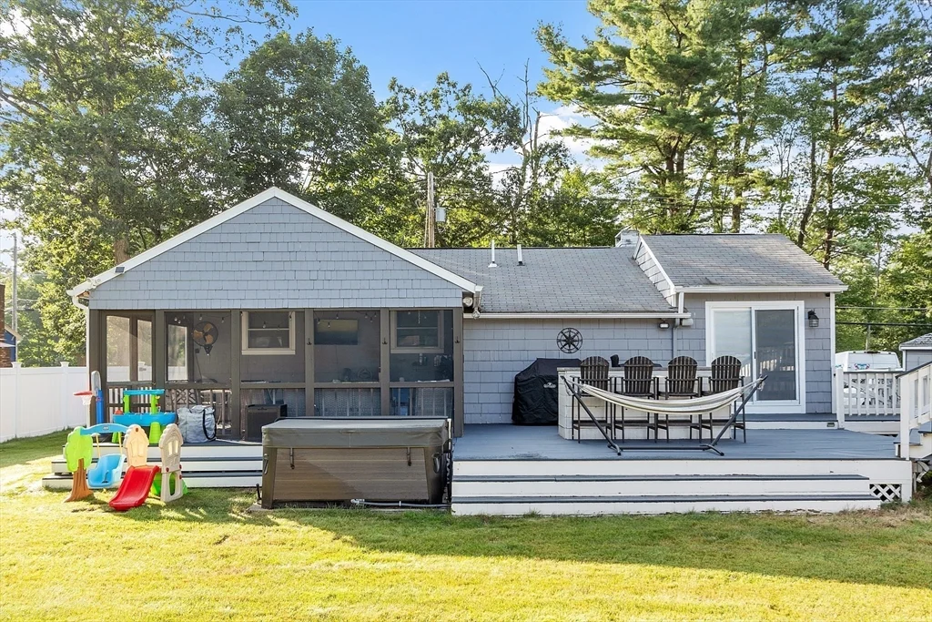 963 South St, Tewksbury