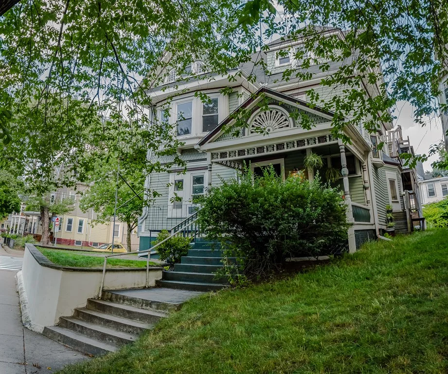 97 College Ave, Powder House Square