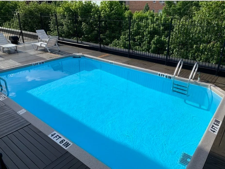 125 Pleasant St, North Brookline