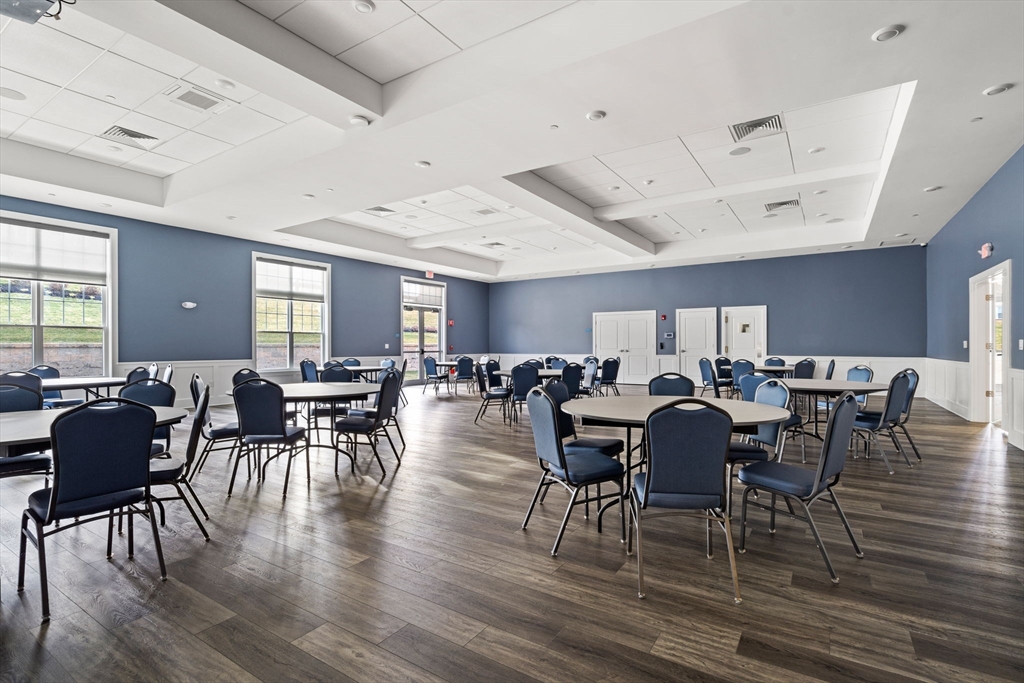 1410 Peters Farm Way, Westborough