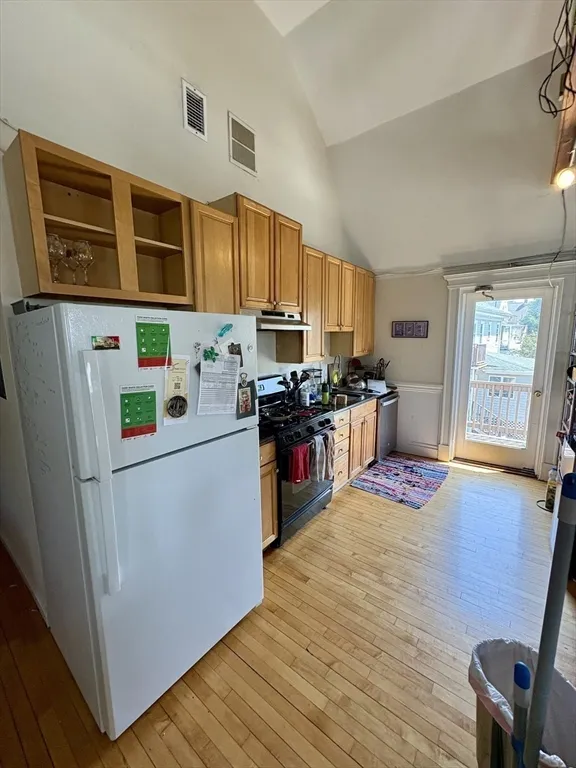 96 Chestnut Hill Ave, Brighton