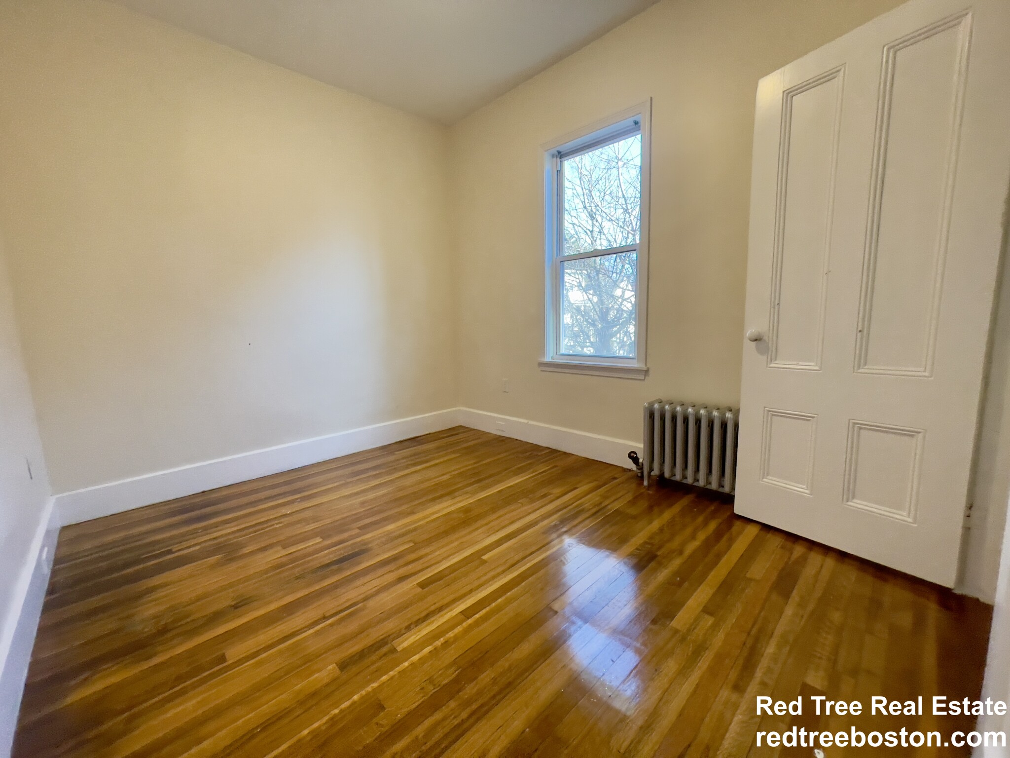 2572 Massachusetts Ave, North Cambridge