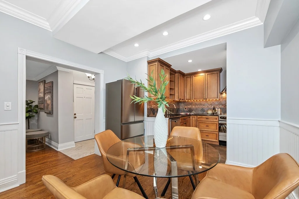135 Commonwealth Ave, Back Bay
