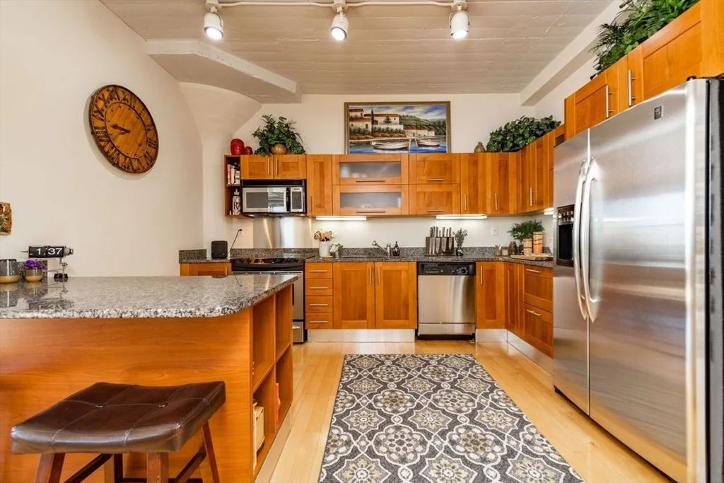 210 South St, Leather District