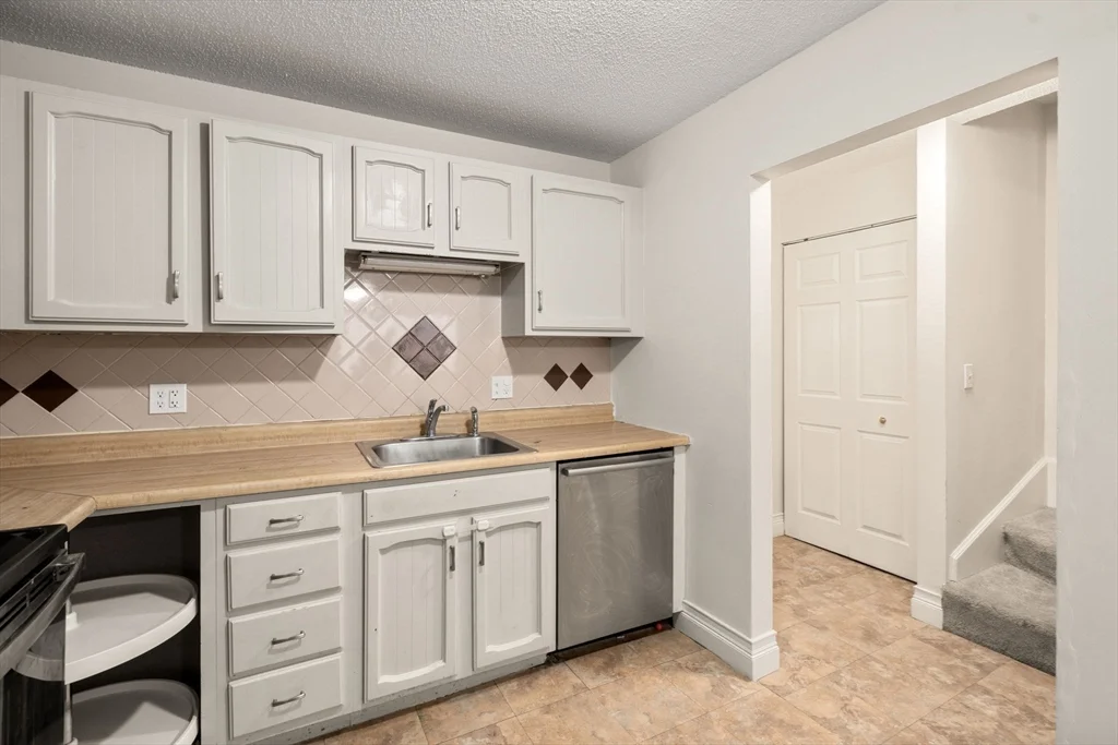 286 Fenno St, Revere