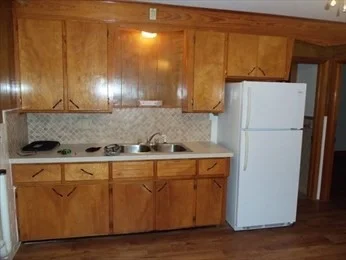 102-104 Fourth Ave, Lowell