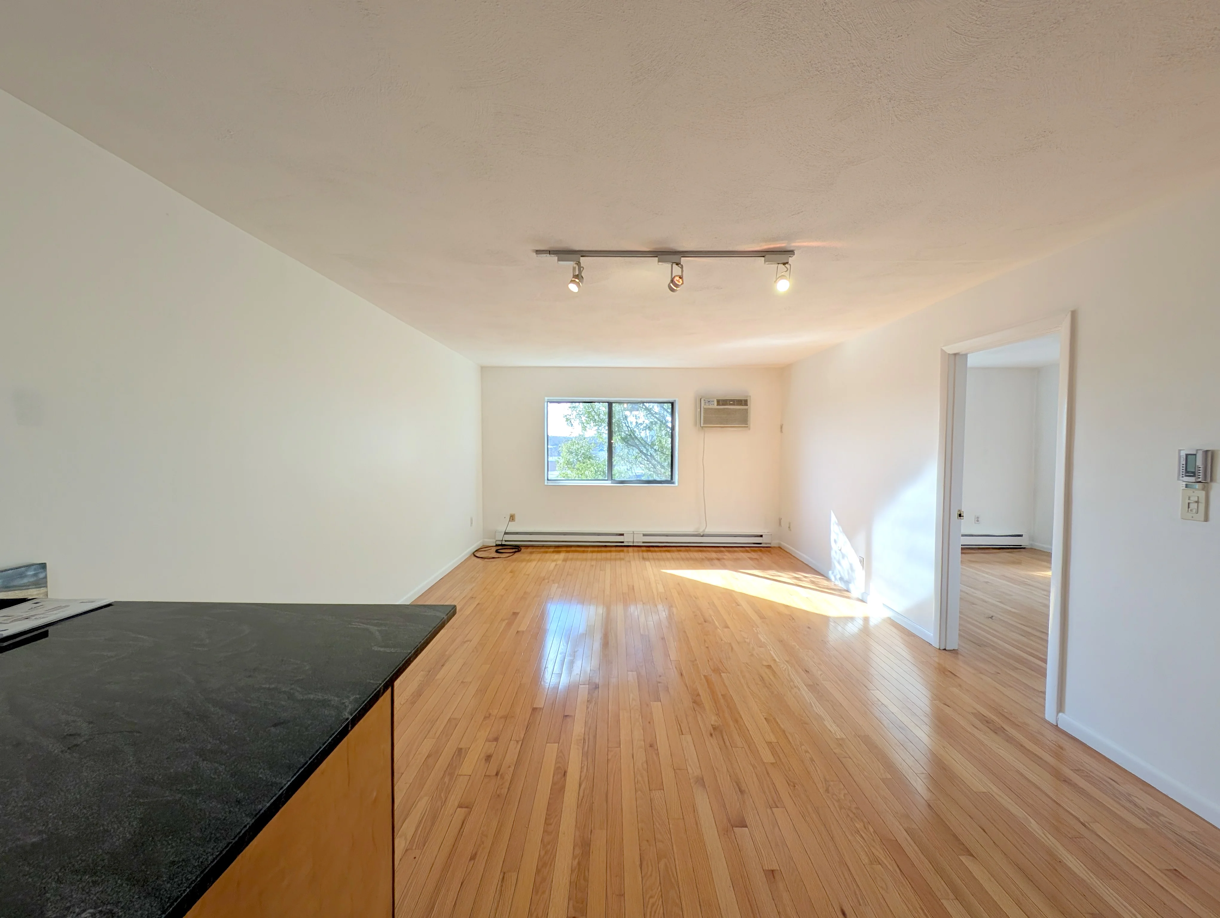 10 Roberts St, Magoun Square