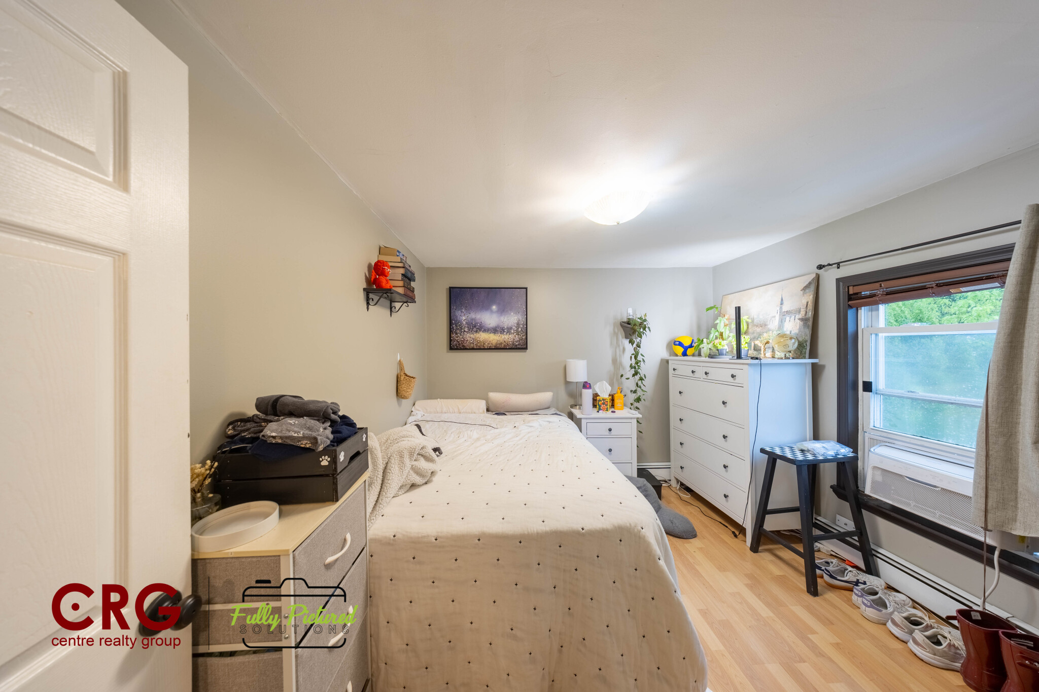 11 Beecher Ter, Thompsonville