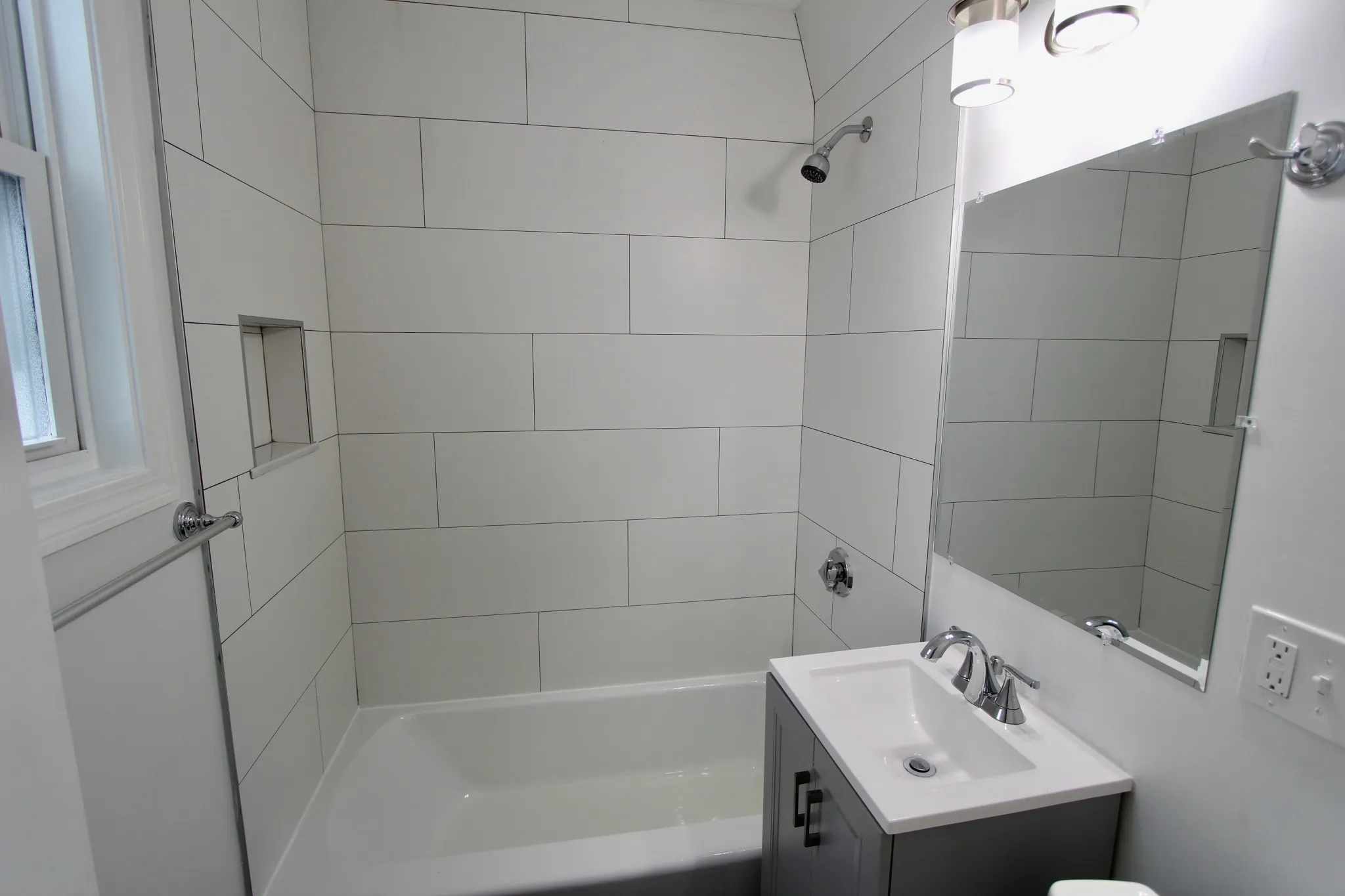 55 Forest Ave, Everett