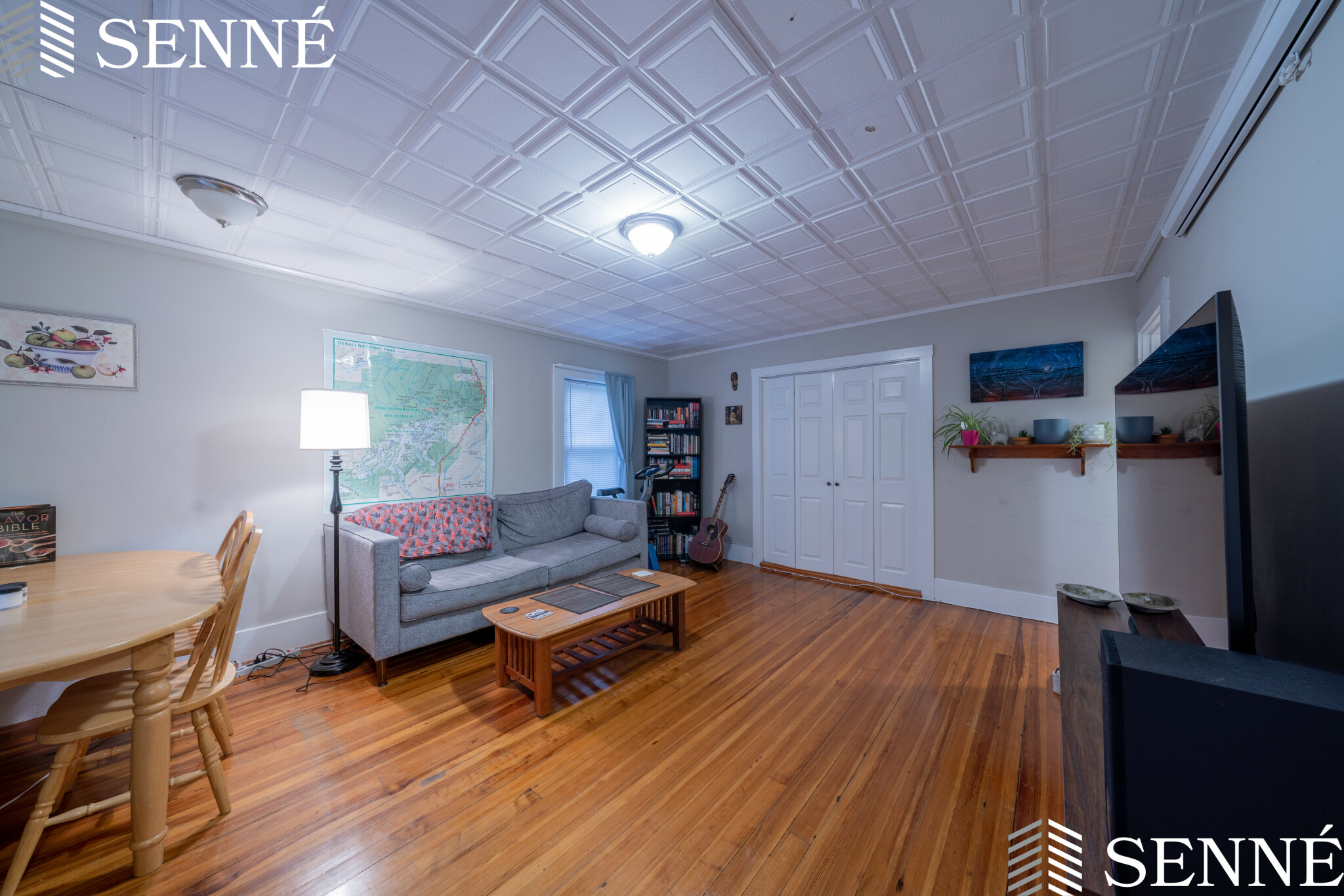 720 Massachusetts Ave, Riverside