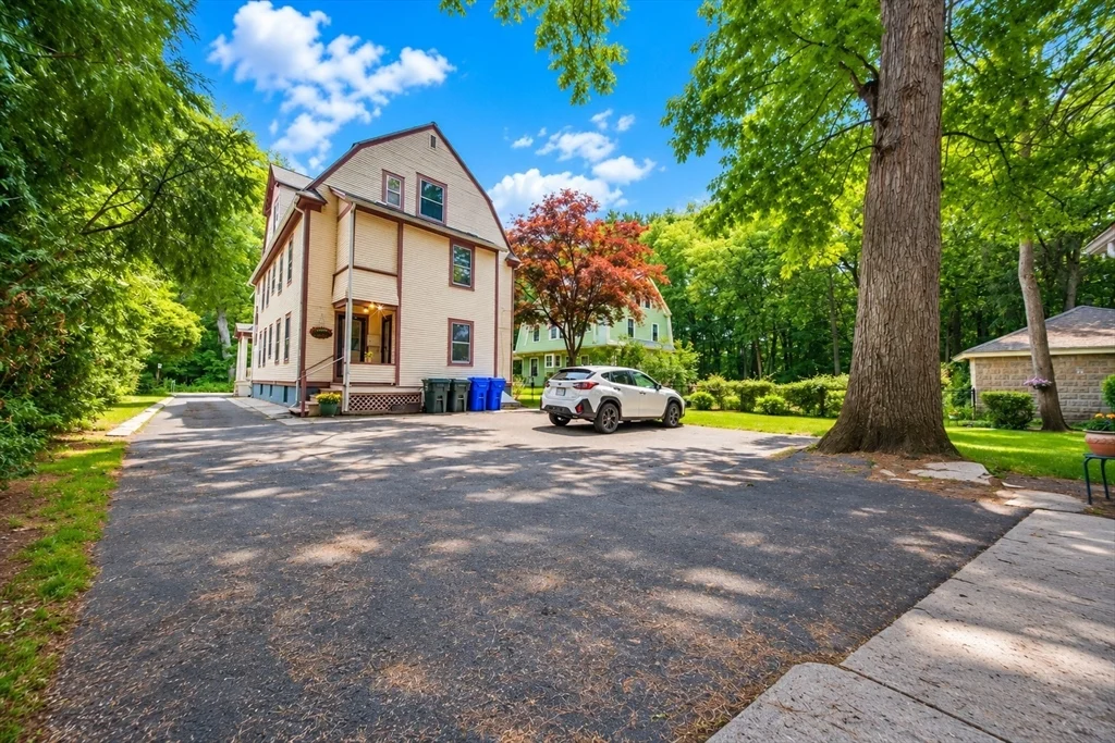 332 Forest Park Ave, Springfield