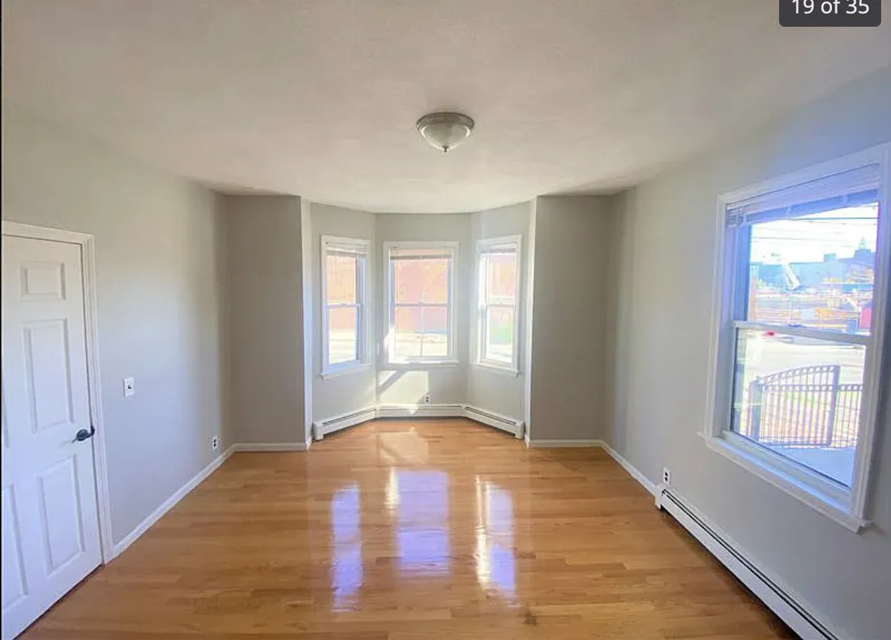 61 Webster Ave, Ward Two