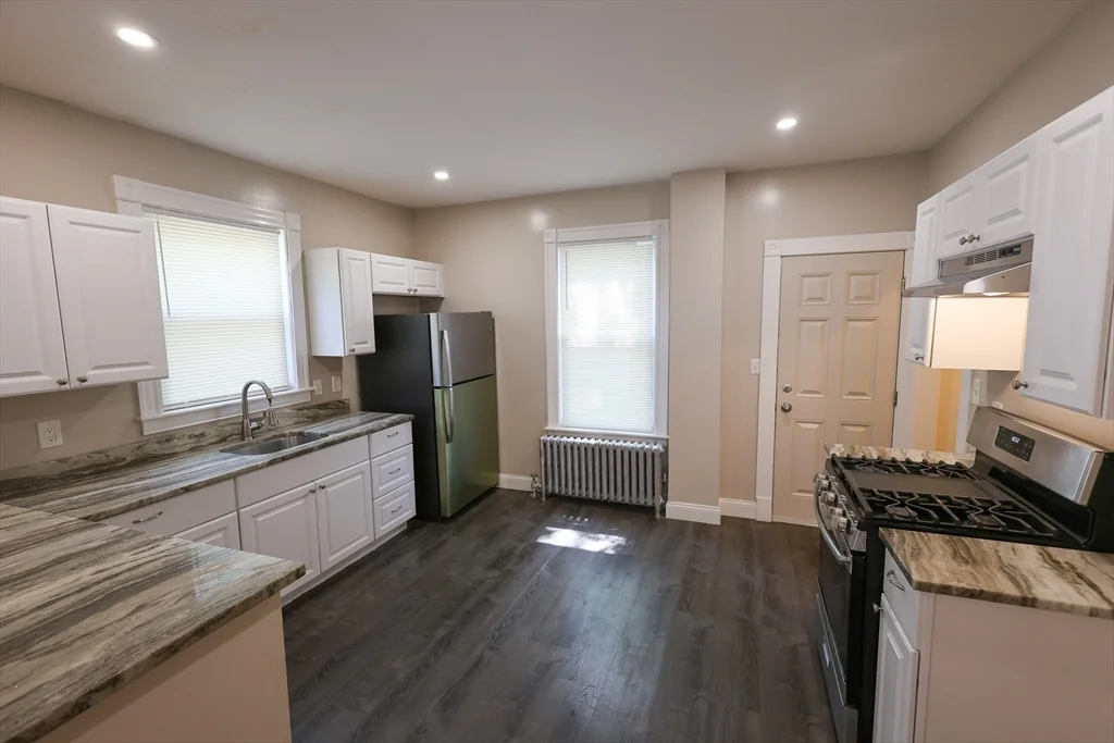 32 Robinson St, Dorchester