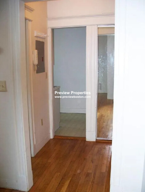 1673 Commonwealth Ave, Brighton