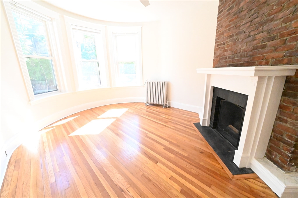 52 Cummings Rd, Brighton