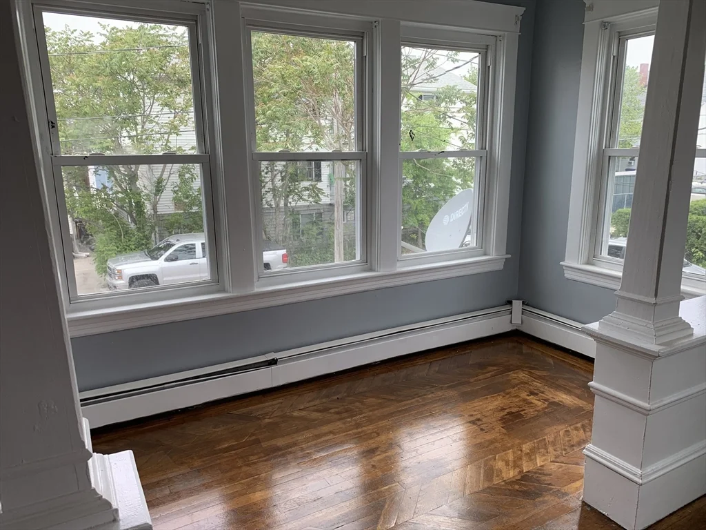 70 Price Pl, Fall River