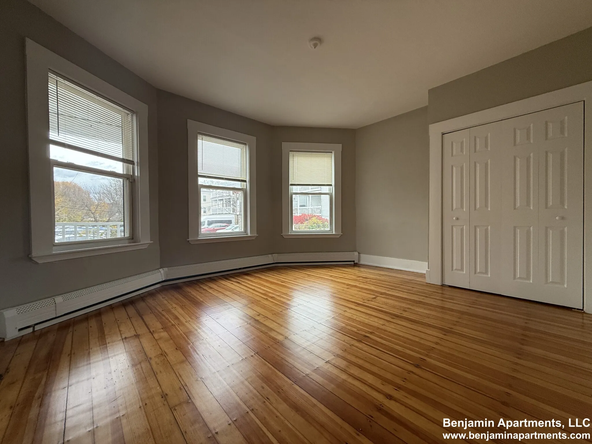 6 Bowdoin Park, Dorchester