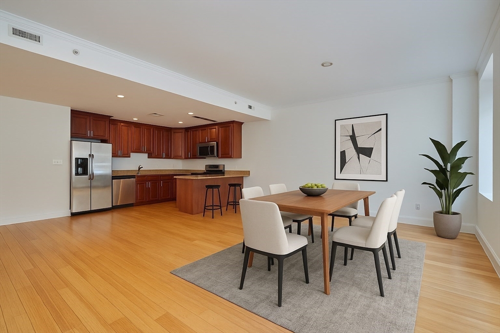 55 Temple Pl, Midtown