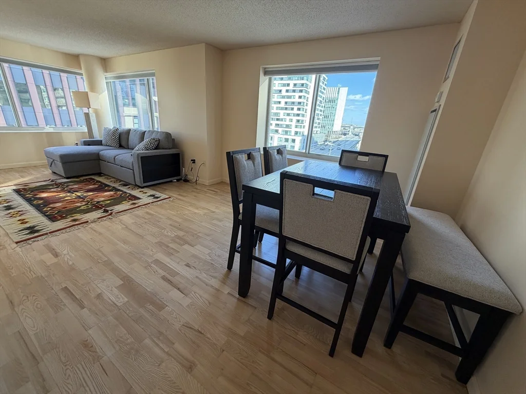 8 Museum Way, East Cambridge