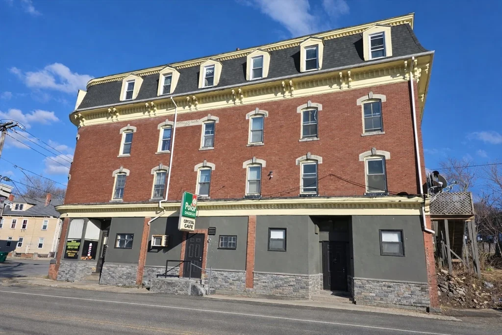 5 Beacon St, Clinton