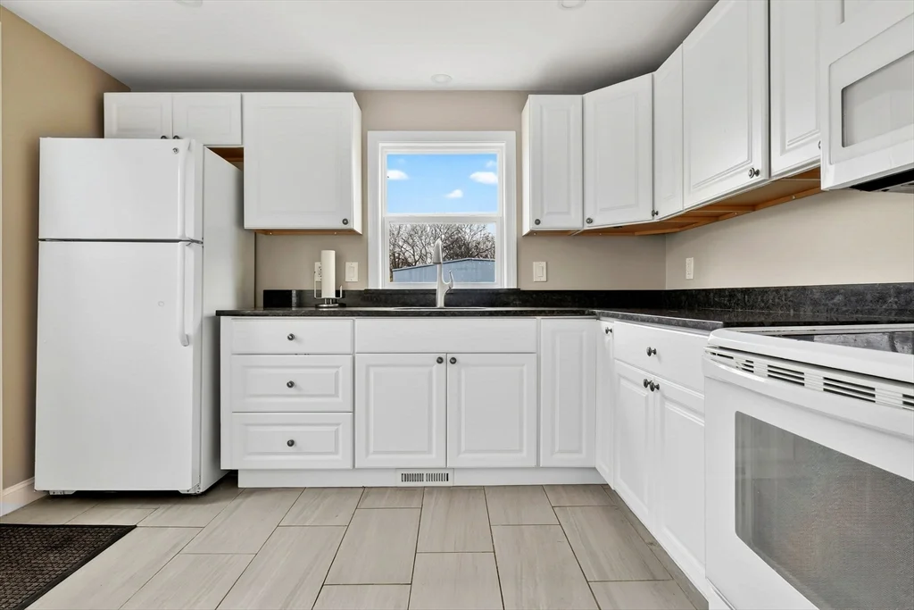 24 Garden St, Danvers