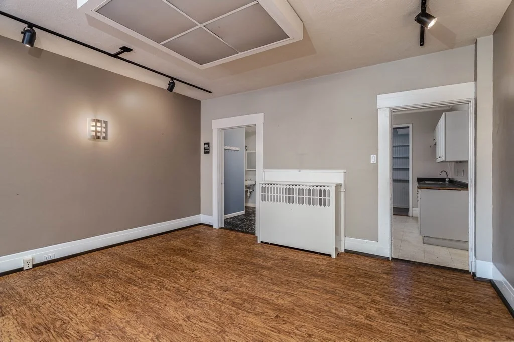 886 Main St, Fitchburg