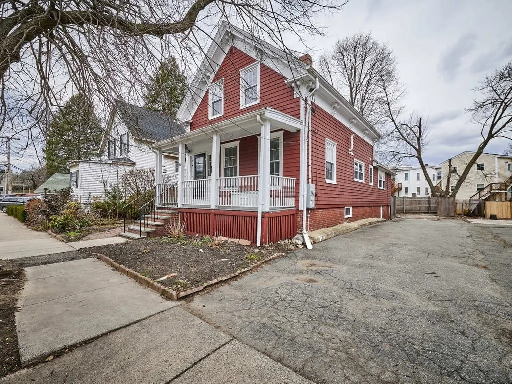 36 E Foster, Melrose