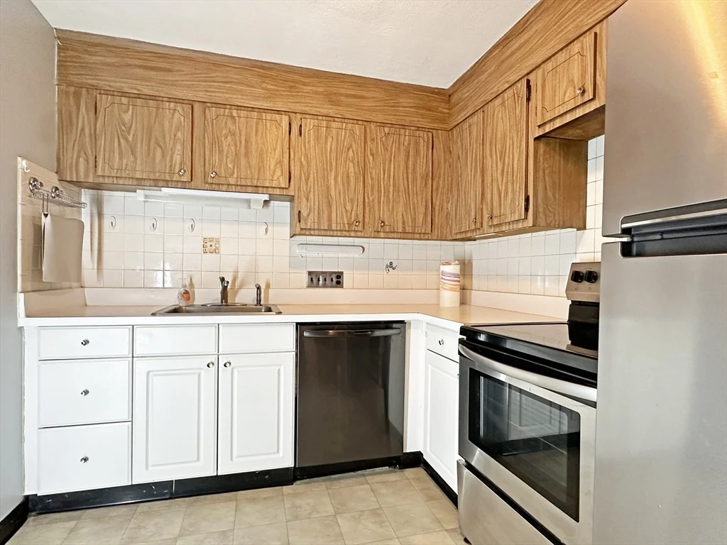 100 Summer St, Watertown