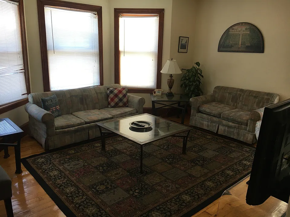 38 Linden St, Allston