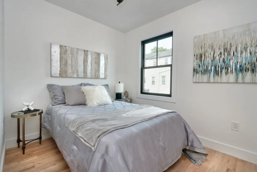 74 Brooks St, East Boston